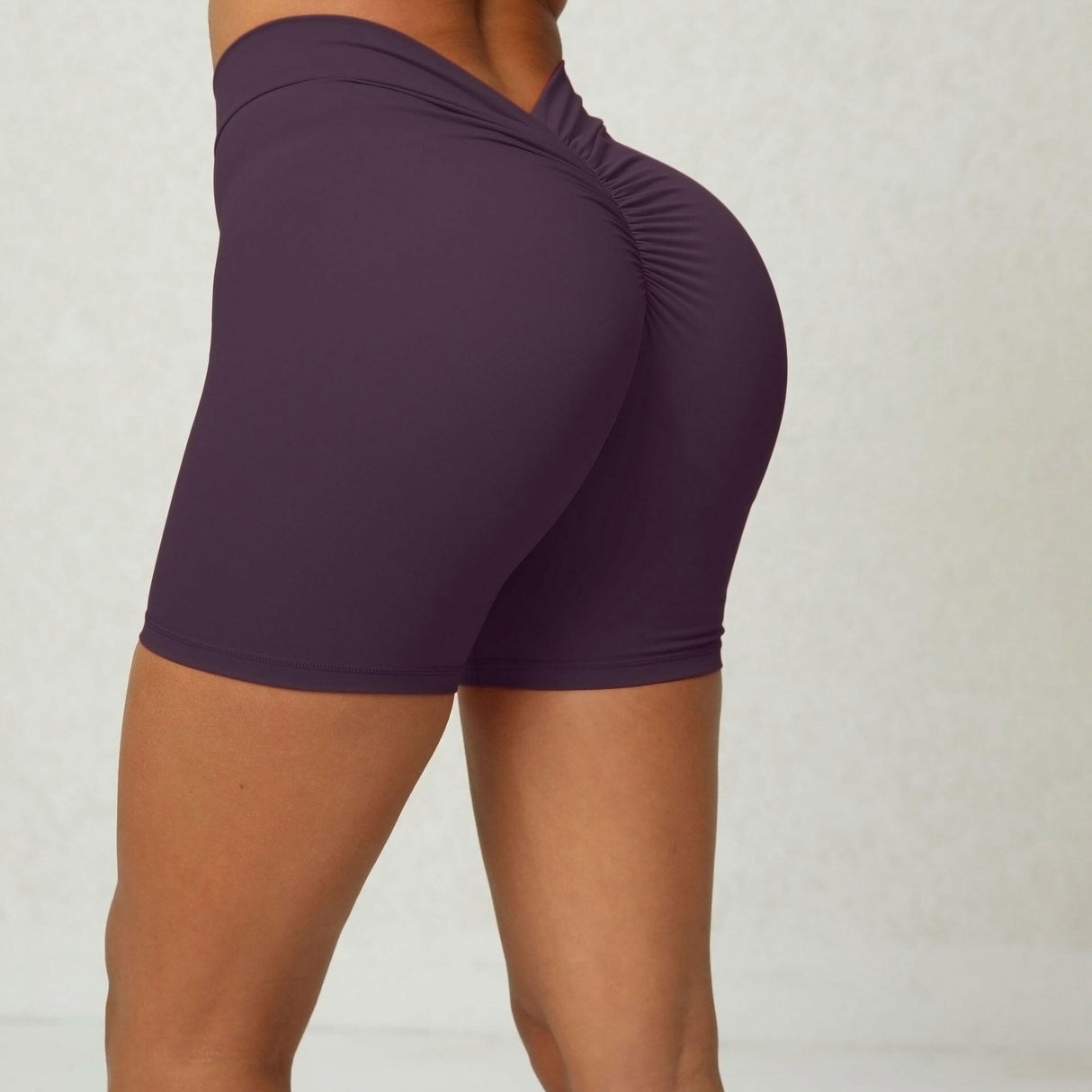 Back Waist Deep V-shaped Wrinkle Tight Yoga Shorts - muscleflexzone