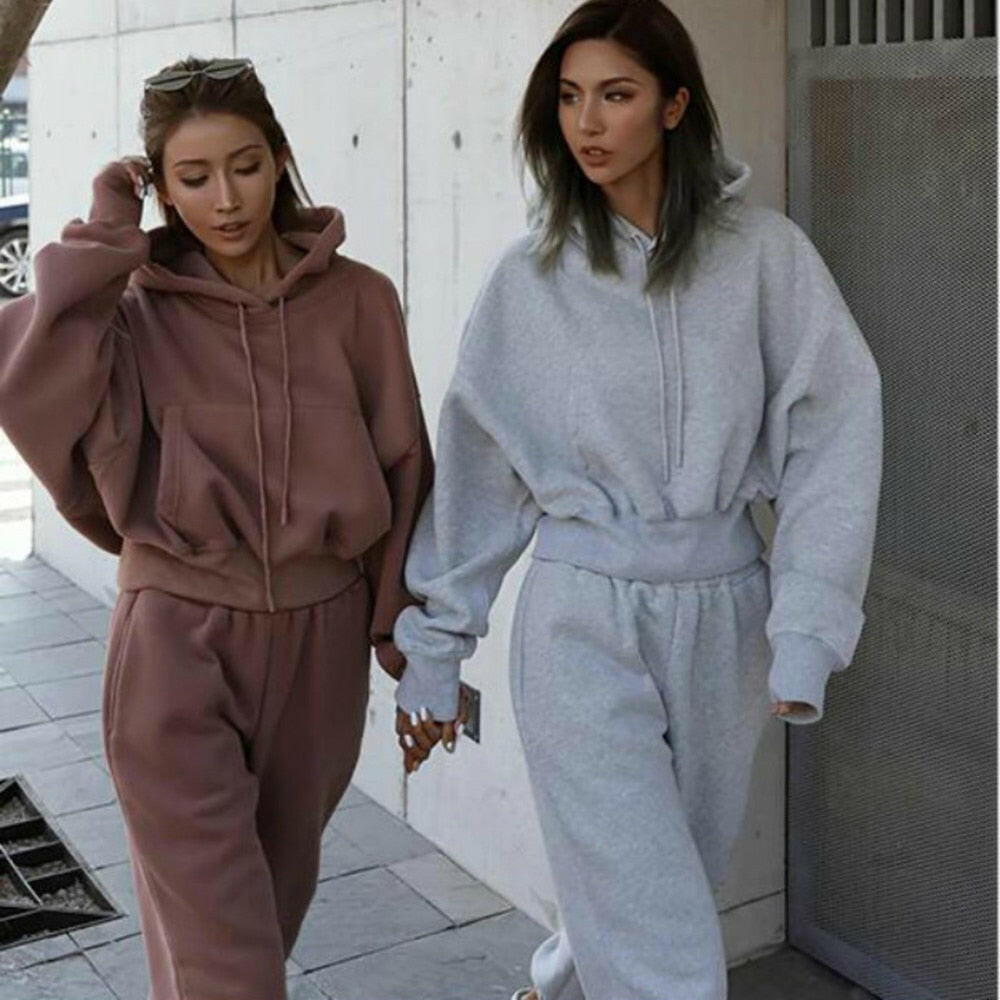 Women Warm Hoodie and Pants Set - muscleflexzone