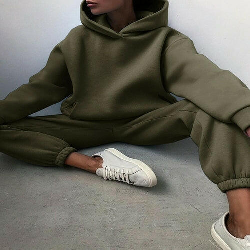 Essential Winter Hoodie Sweat Set - muscleflexzone