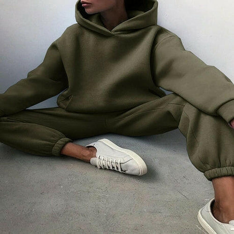 Essential Winter Hoodie Sweat Set - muscleflexzone