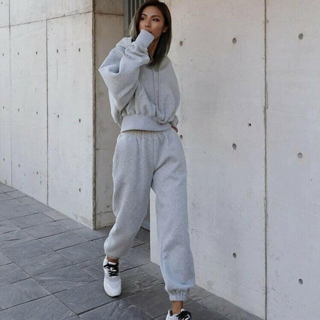 Women Warm Hoodie and Pants Set - muscleflexzone